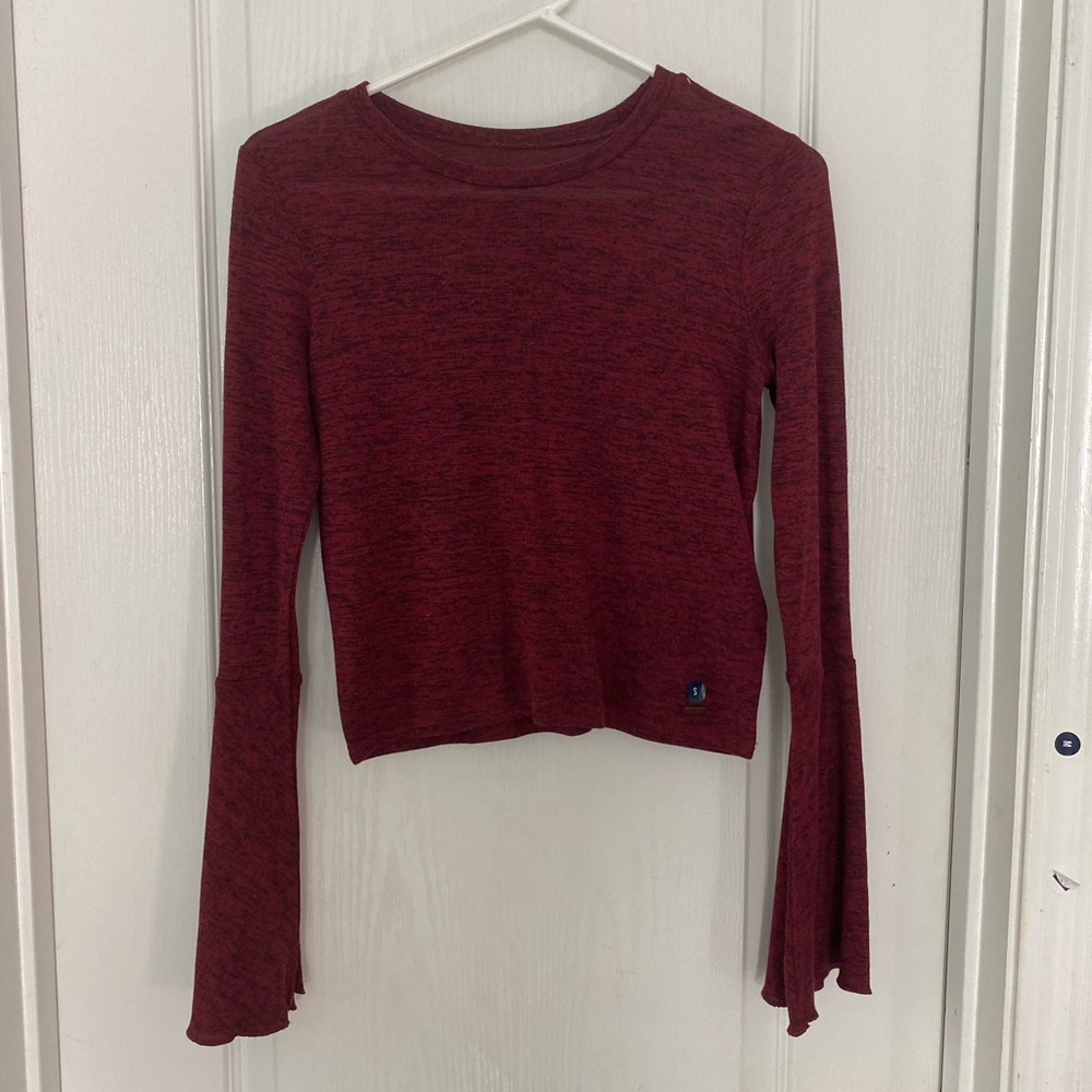 Hollister top